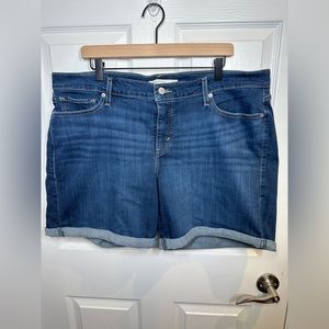 Levi's Mid-Length Shorts Size 20W